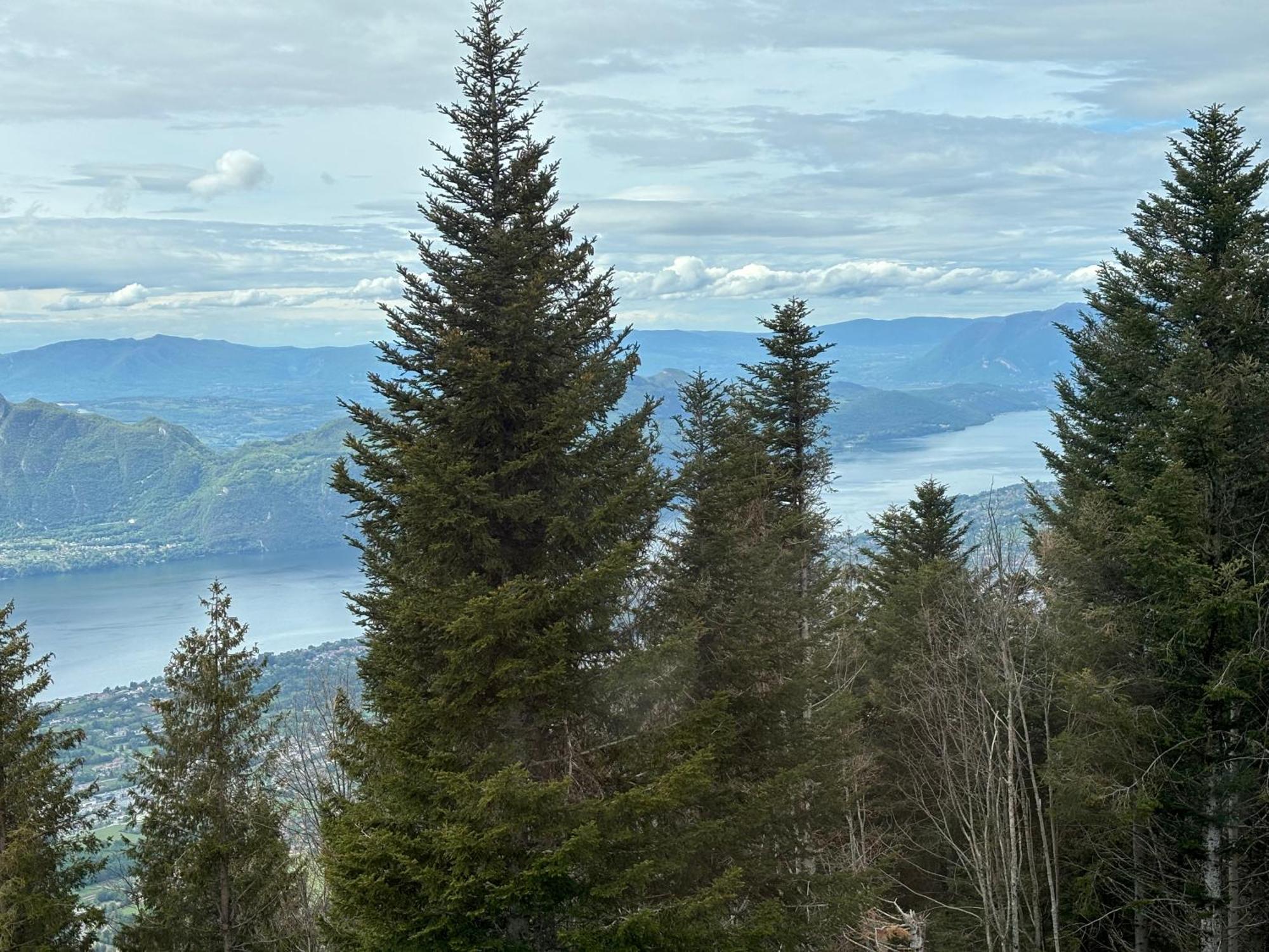 Le Bisolet * Les Deserts (Savoie)